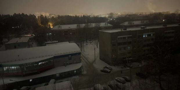 З Новим роком, росіяни!: У Домодєдові під Москвою і в одному з районів Петербурга зникла електрика (фото)