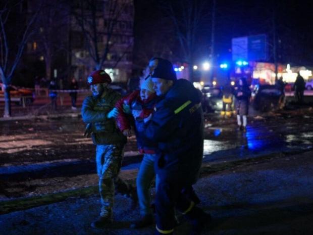 Поранені діти, загинули підлітки: Росіяни ввечері 3 лютого вдарили по Запоріжжю (фото, відео)