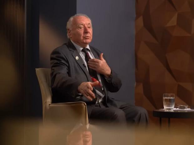 "Він – українець, як я – китаєць! Він – єврей!": Відомий артист назвав Зеленського "чужаком" (відео)