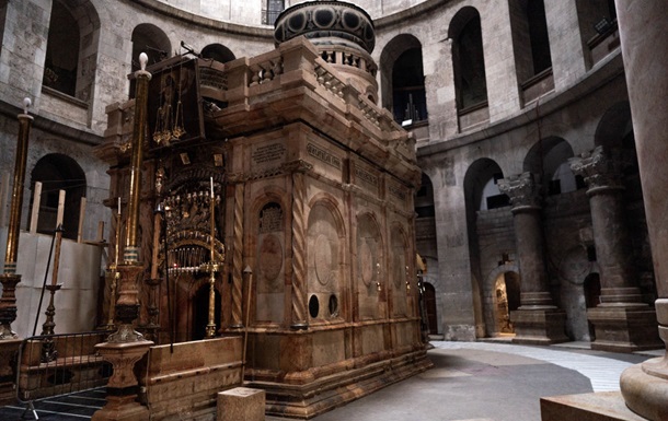 Такого ще не бувало в історії: Віряни всього світу сполохані тривалим закриттям Храму Гробу Господнього в Єрусалимі. - Пасхальні заходи під загрозою зриву