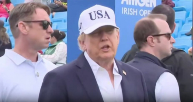 Знов щось в голові перекрутилося: Трамп закликав Зеленського припинити удари по російським НПЗ у Росії (відео)