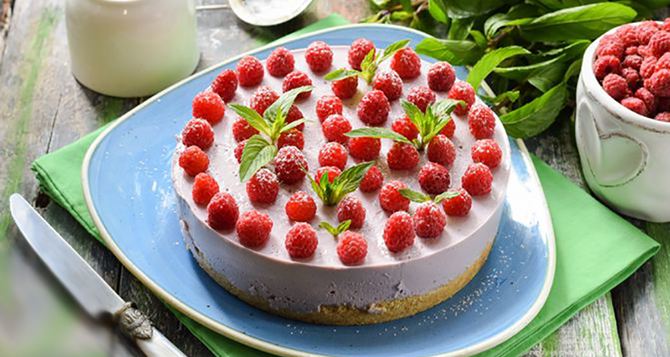 Чізкейк без випічки «Минутка» — з улюбленими ягодами — малиною