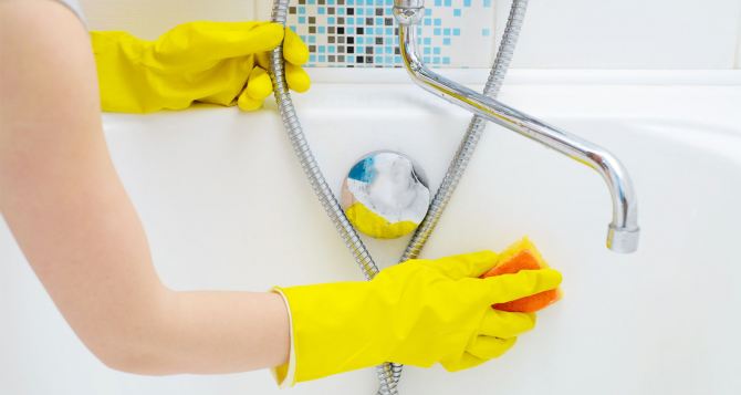 Повернемо ванні білосніжність: швидко, дешево й з аспірином