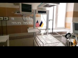 Пологовий будинок Кропивницького поповнився високотехнологічним медичним обладнанням для виходжування новонароджених.