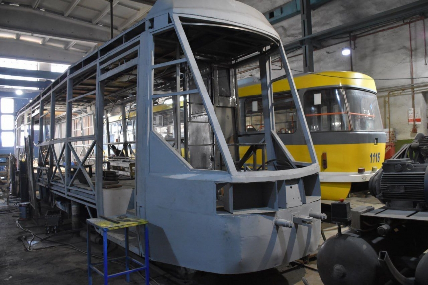 В Николаеве создают «уникальные» троллейбус и трамвай (фото)