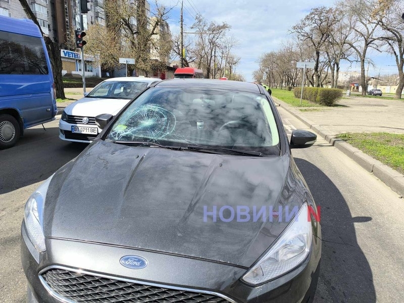 Появилось видео момента аварии, в которой «Форд» сбил женщину в Николаеве