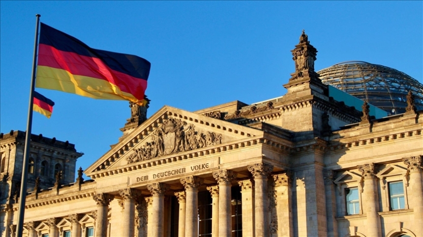 Германия увеличит военную помощь Киеву, - СМИ