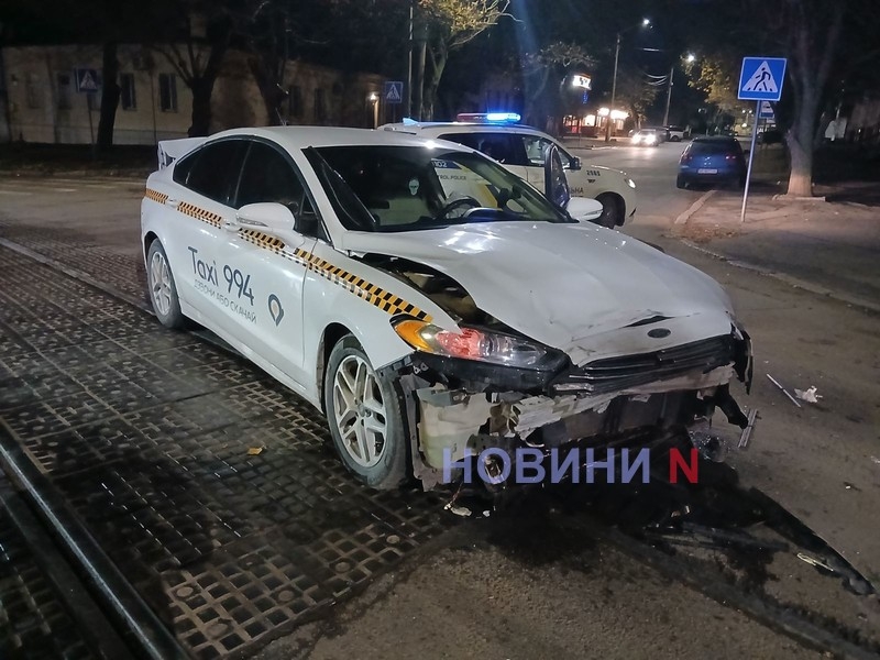 Два такси столкнулись в Николаеве