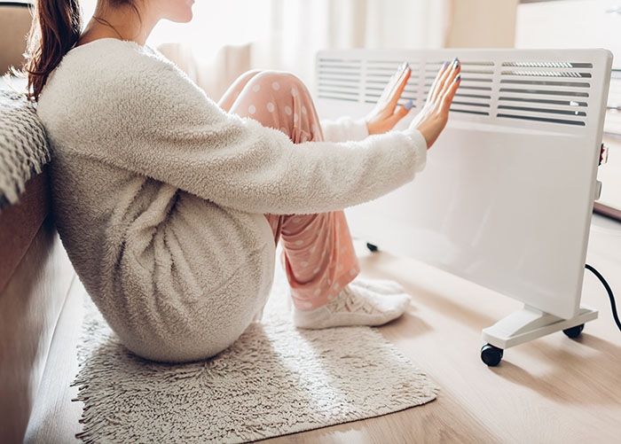 В Херсоне после остановки ТЭЦ жителям раздают обогреватели