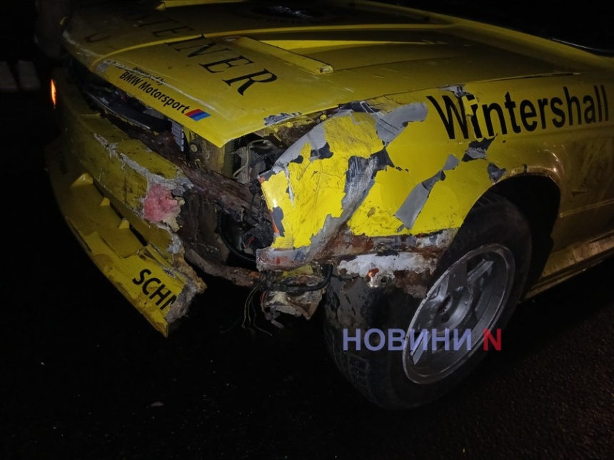 «БМВ» врезался в «Мерседес» на проспекте в Николаеве