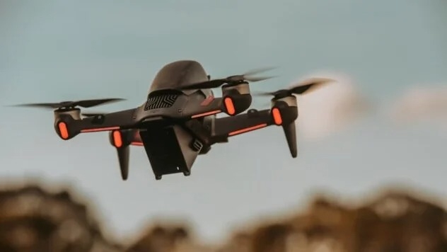 FPV-дрон ударил по административному зданию в селе под Николаевом