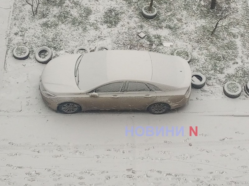 Николаев засыпает снегом — температура воздуха опустилась до -8