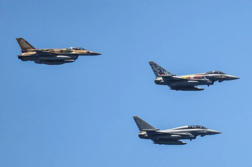 ЦАХАЛ применил более 200 самолетов для ударов по 500 целям в Иране