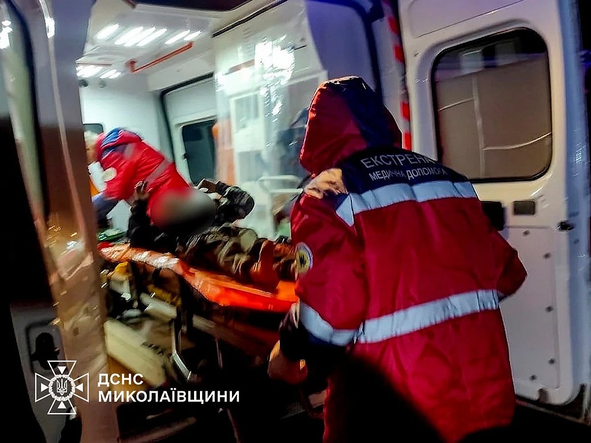 Взрыв в многоэтажке в Николаевской области: погибла женщина, пострадали дети