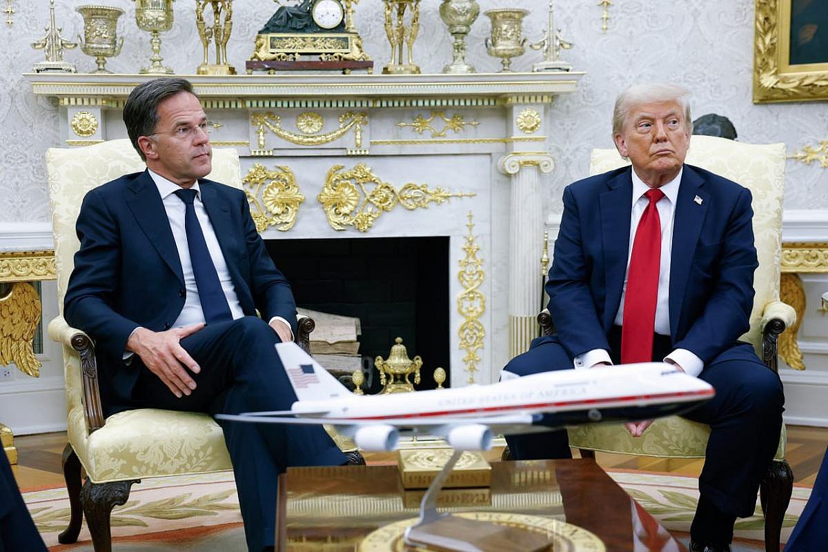 Трамп устроил скандал на встрече с генсеком НАТО, - Politico