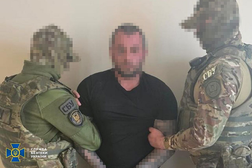 Готовил убийство офицера ВМС: в Одессе задержали киллера-иностранца (видео)