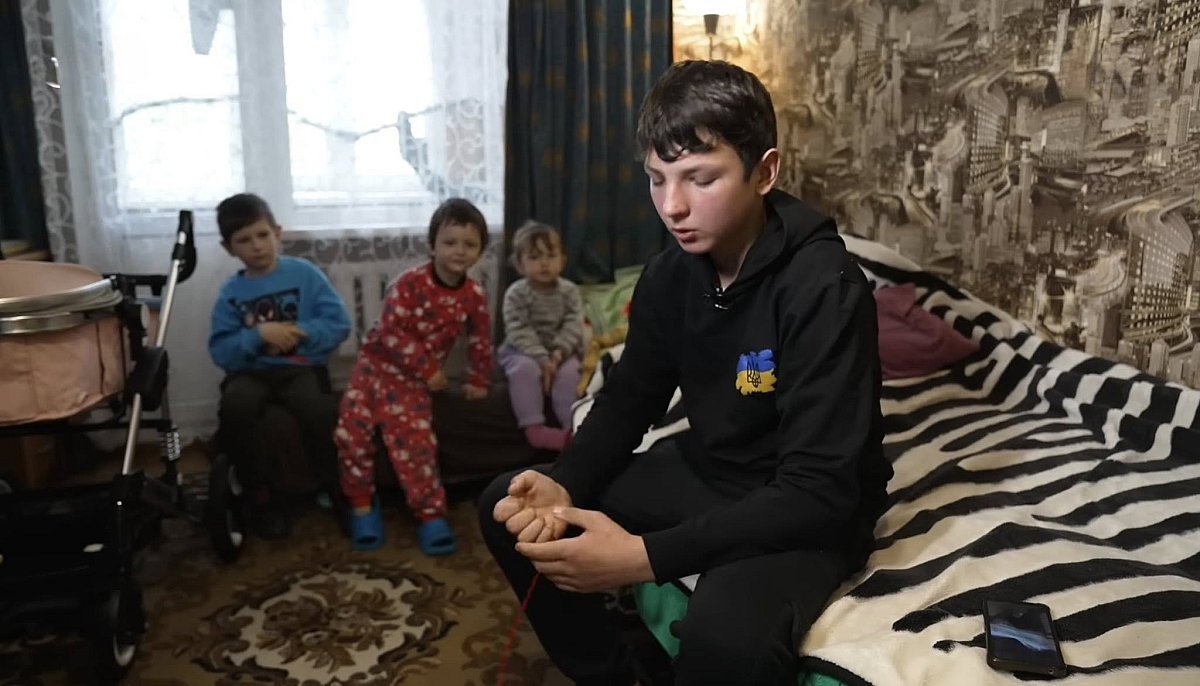 В Черниговской области 12-летний мальчик обезвредил FPV-дрон, защищая детей