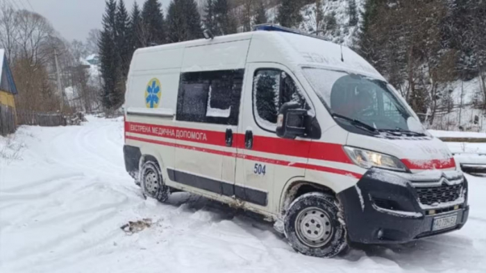 Переплутала ліки: на Міжгірщині медики врятували пацієнтку з алергічною реакцією на медикаменти