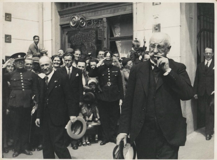 Про що писали газети 100 років тому (лютий)