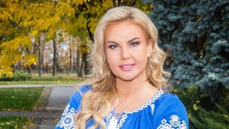 “У мене не одна і не дві машини”: Камалія розповіла про найдорожче авто у своїй колекції