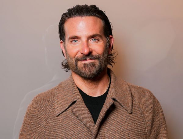 51-річний Бредлі Купер прокоментував чутки про пластичну операцію