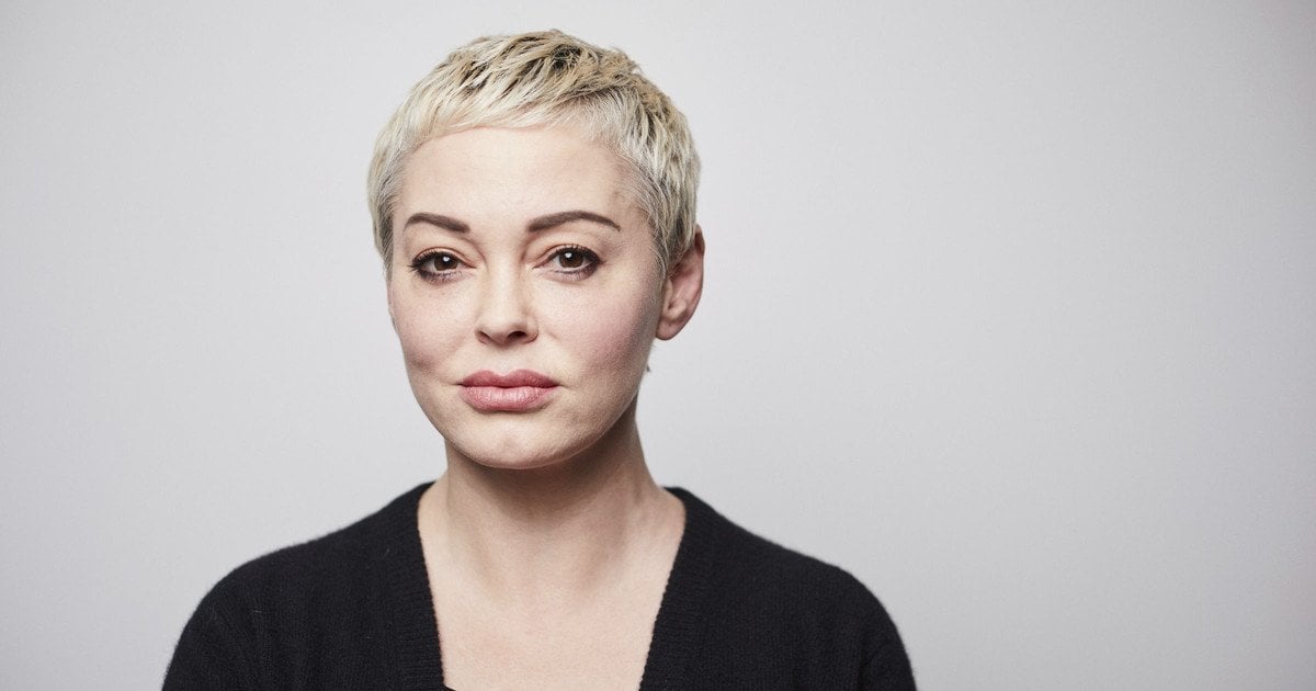 Зірка "Усі жінки — відьми" Роуз МакГавен звинуватила продюсерів серіалу в знущаннях та погрозах