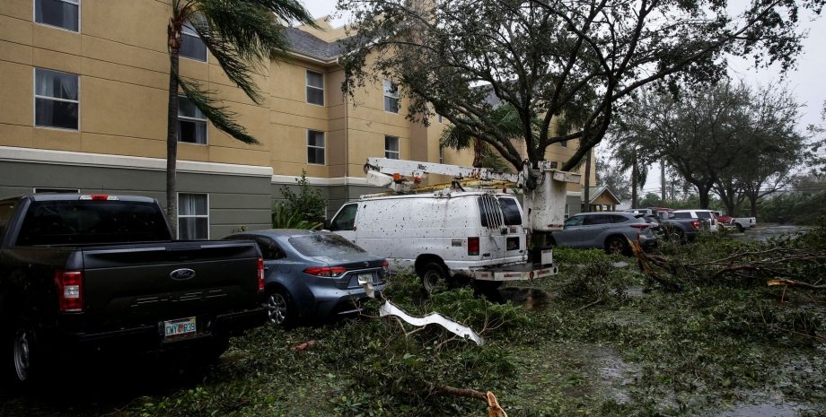 “Історична подія”: Флорида потерпає від урагану “Іан”, який задав великих руйнувань (фото)