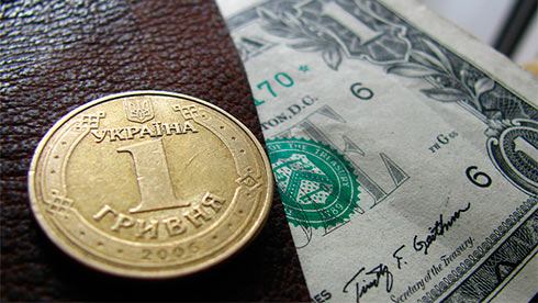 НБУ зміцнив довідковий курс гривні до 39,0190 грн/$1