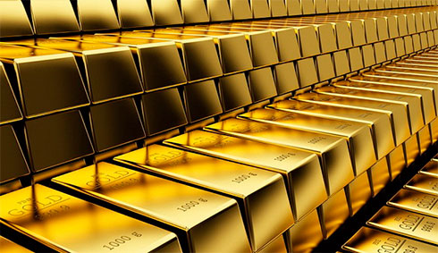 Ціни на золото слабшають, опускаються нижче $2300 на тлі вагань щодо ставок