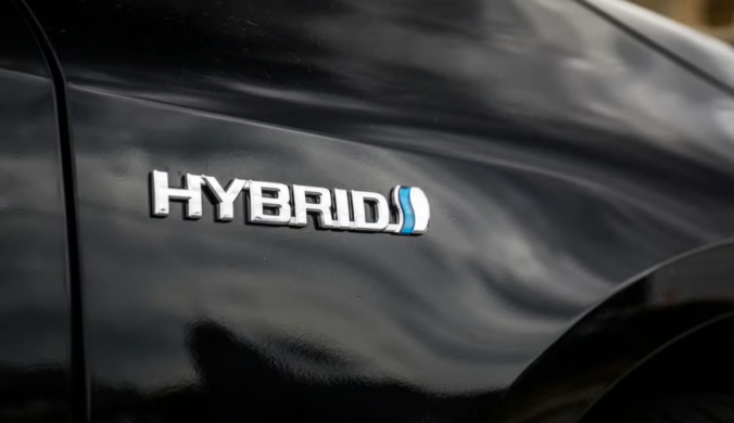 Продаж гібридів в Україні зріс майже на 50%: рейтинг моделей