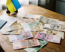 Старые 100 гривень заменяют: что появилось на новых купюрах