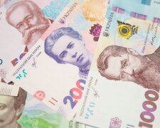 Долги спишут автоматически со счетов и кошельков с октября