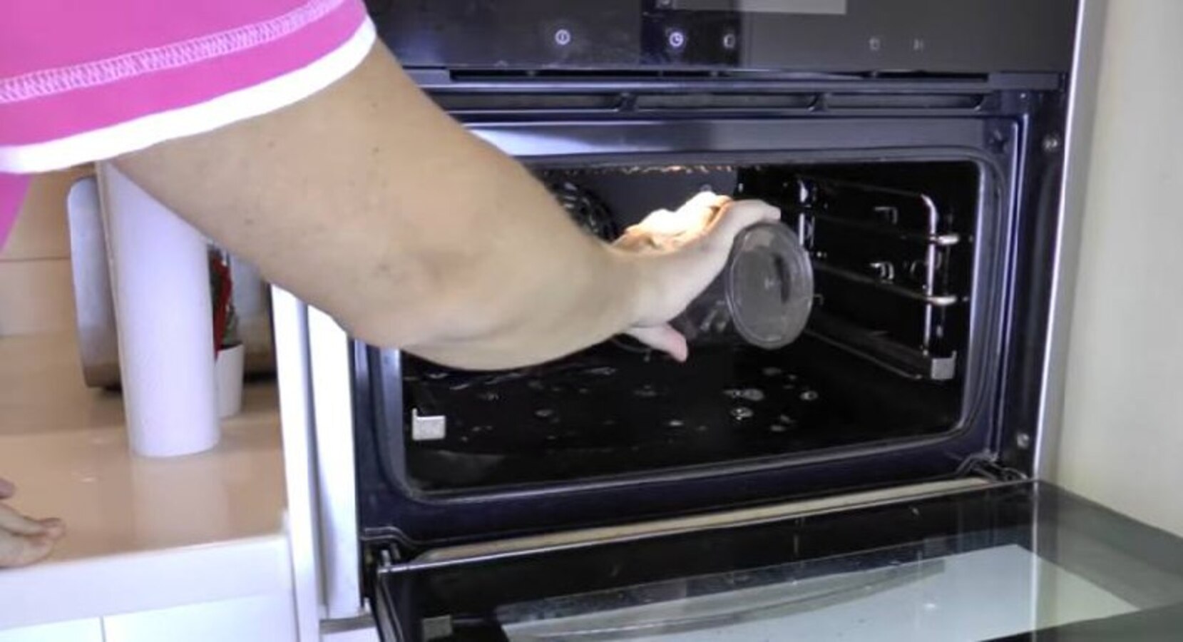 Как очистить духовку от жира и грязи: пошаговая инструкция