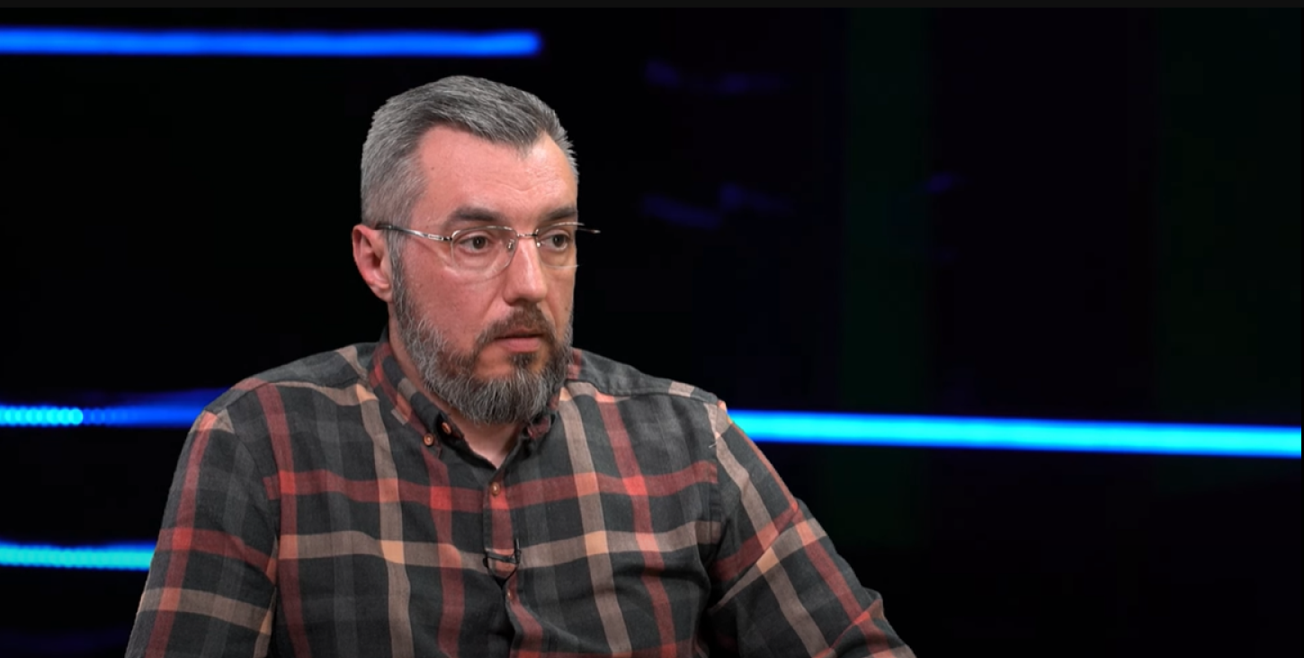 Если вы не готовы защищать страну с оружием в руках, заходите в гражданский сектор, - Святослав Дубина о чиновниках