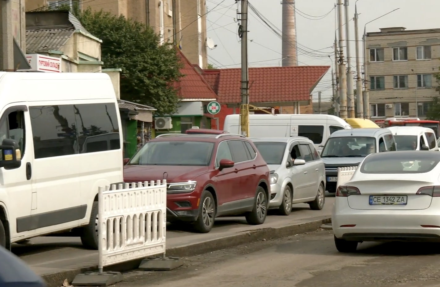 Ограничение движения транспорта в Черновицкой области: сколько времени они продлятся