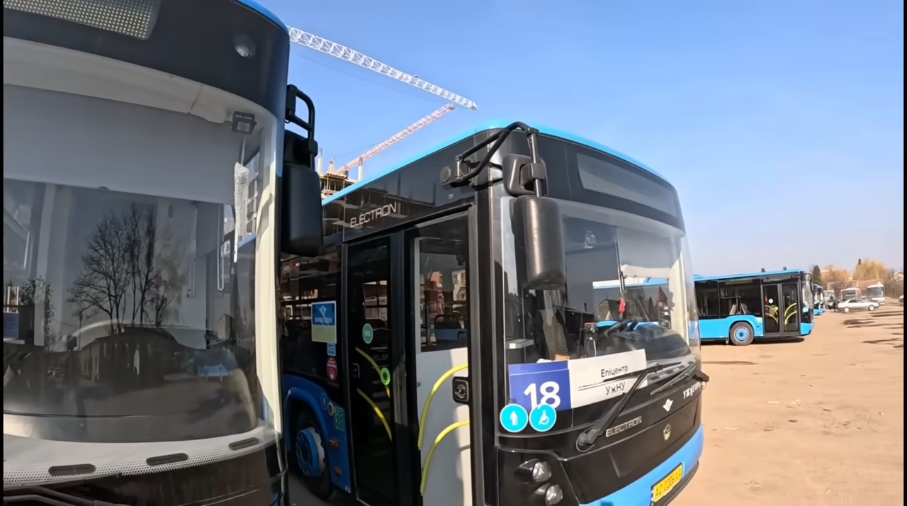 Новый график движения транспорта в Запорожье: отключения света критически повлияют на рейсы