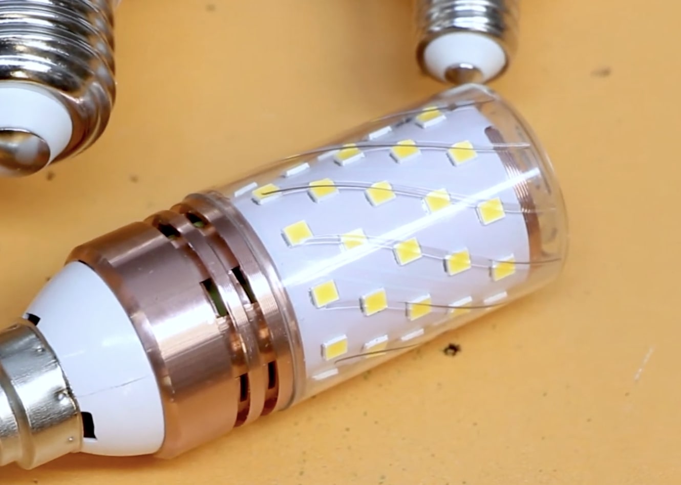 График отключения света в Полтавской области на 16 ноября: где 12 часов не будет электричества