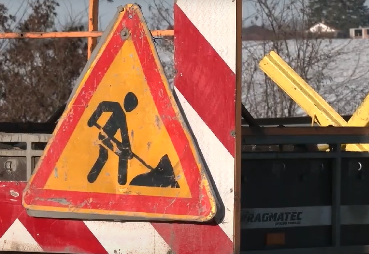 На Волыни перекроют движение транспорта: когда и где невозможно будет проехать