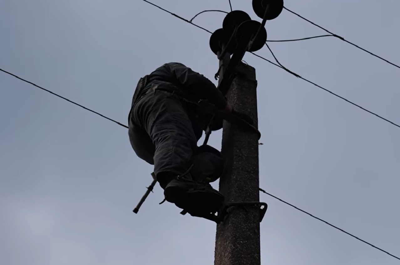 Графіки відключення світла в Полтавській області на 18 січня: де будинки знеструмлять на 12 годин поспіль