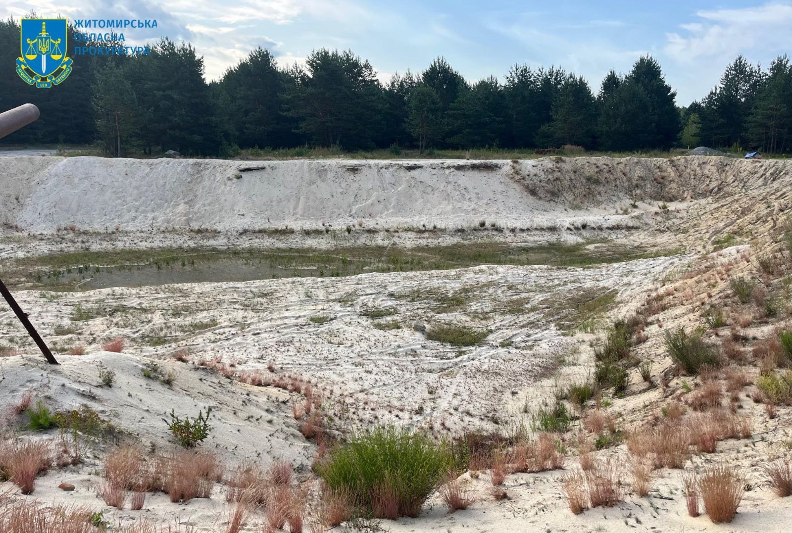 Пісок на 2,5 мільярда: на Житомирщині судитимуть посадовця за масштабне пограбування надр