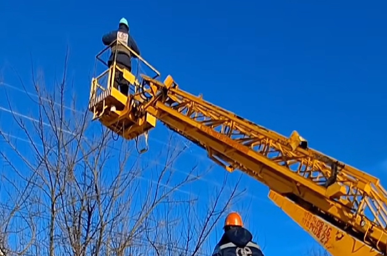 Графіки відключення світла у Чернігові на 11 лютого: на яких вулицях будинки додатково знеструмлять