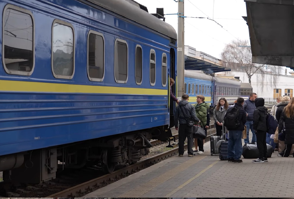 Новий графік руху поїздів із Запоріжжя: які експреси будуть їздити рідше