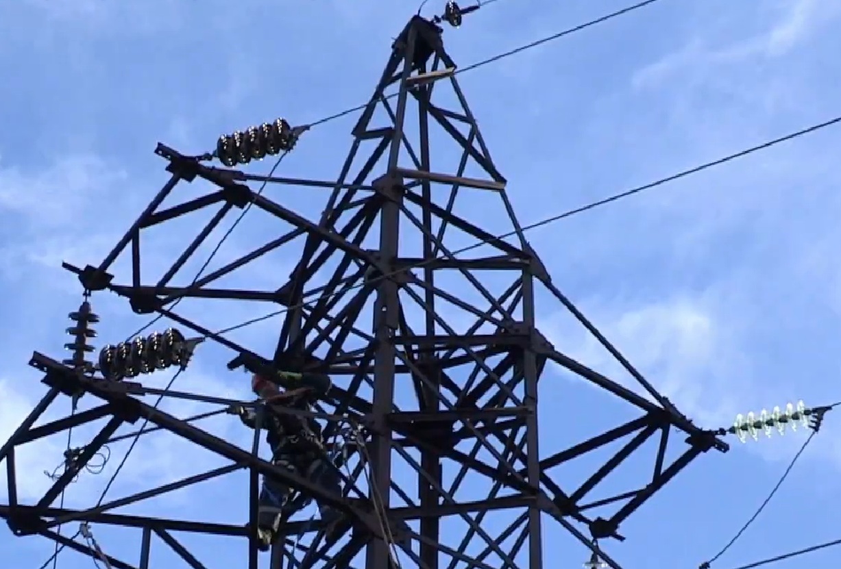 Графіки відключення світла у Чернігові на 3 березня: які вулиці залишать без електрики на багато годин