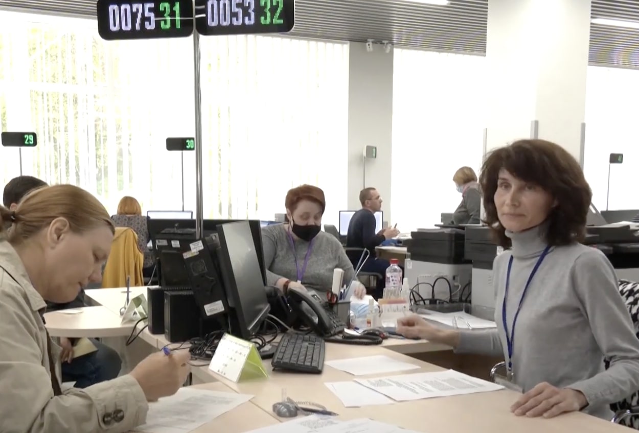 Гуманітарна допомога для пенсіонерів у Харківській області: як приєднатися до програми та що можна отримати