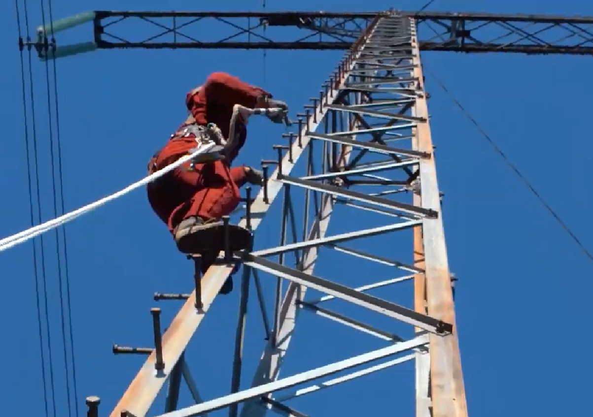 Графіки відключення світла у Чернігові на 14 квітня: в яких будинках додатково вимикатимуть електрику, список адрес