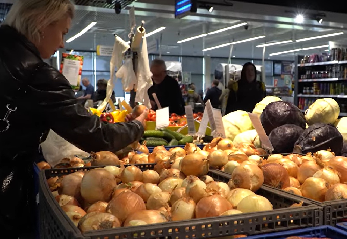 Цінники переписали знову: що з продуктів найбільше подорожчало у Дніпропетровській області