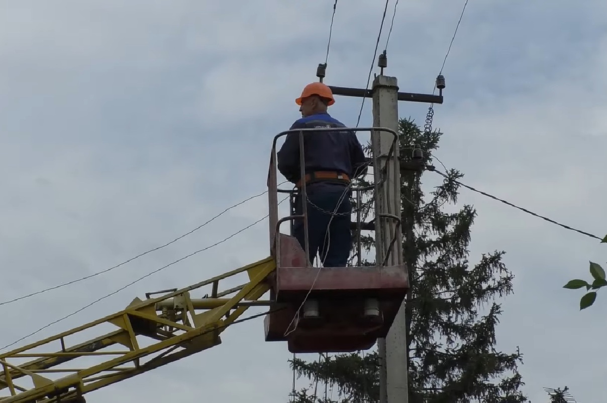 У Черкаській області вводять жорсткі графіки відключення світла: чого чекати 20 та 21 серпня