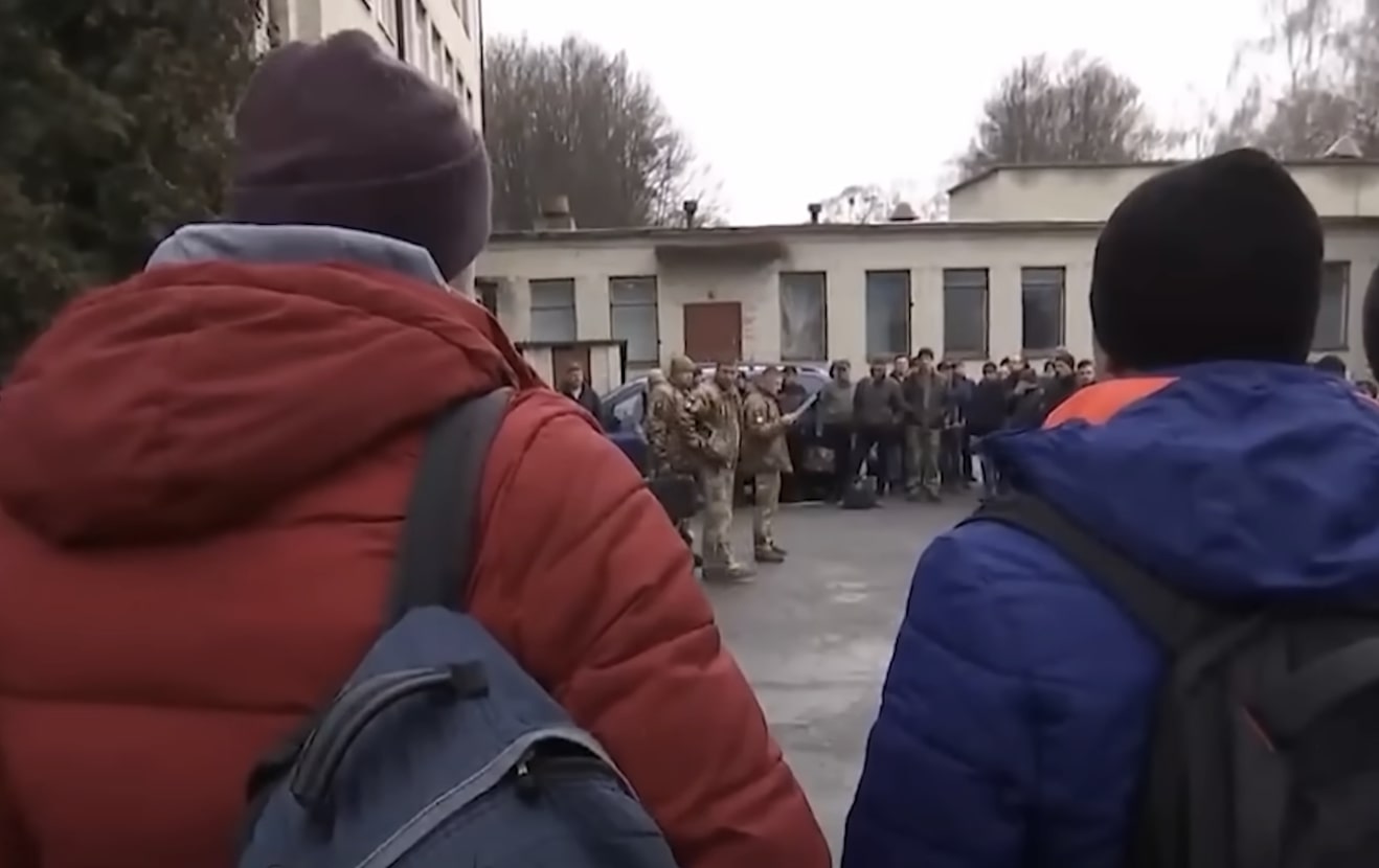 Відстрочка від мобілізації: юрист розповів, чи зміняться правила для студентів з 1 вересня