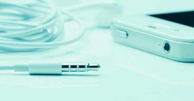 Их немного, но они есть: 7 лучших Android-смартфонов с разъемом для наушников