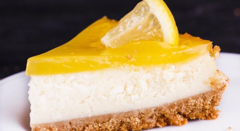 Лимонный чизкейк за 15 минут: простой рецепт из доступных продуктов